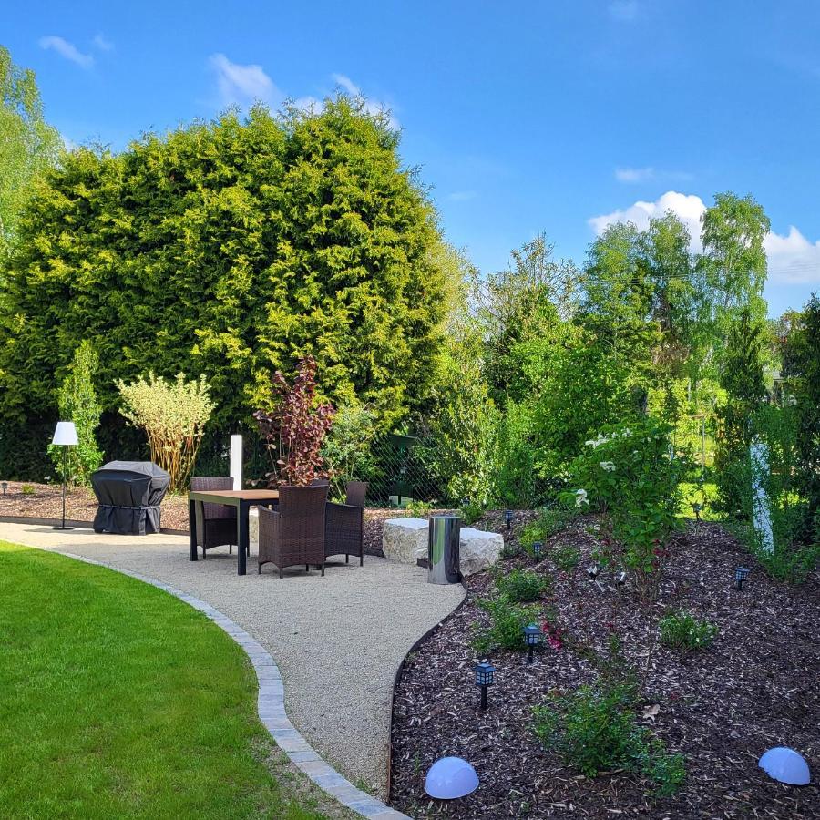 Komfort Ferienwohnungen Mit Wellness-Garten - Gaestehaus Am Bachlauf - Losheim Am See Bagian luar foto